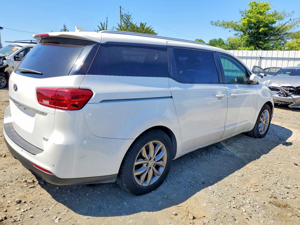 Продажа на аукционе авто 2020 Kia Sedona, vin: KNDMB5C1XL6639503, номер лота: 55863086