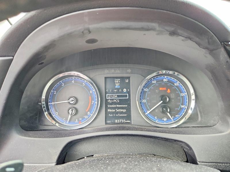 Продаж на аукціоні авто 2018 Toyota Corolla, vin: 5YFBURHE6JP806997, номер лоту: 57948826