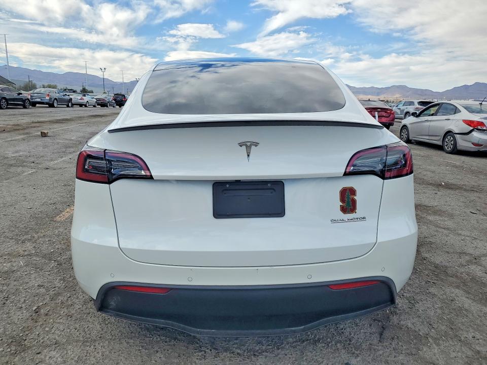 58926286 :رقم المزاد ، 7SAYGDEF8NF489990 vin ، 2022 Tesla Model Y مزاد بيع