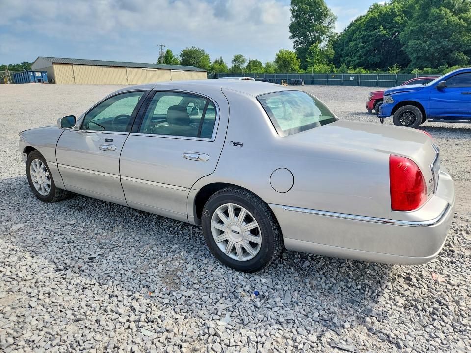 2008 Lincoln Town Car მანქანა იყიდება აუქციონზე, vin: 2LNHM82V68X659949, აუქციონის ნომერი: 59084176