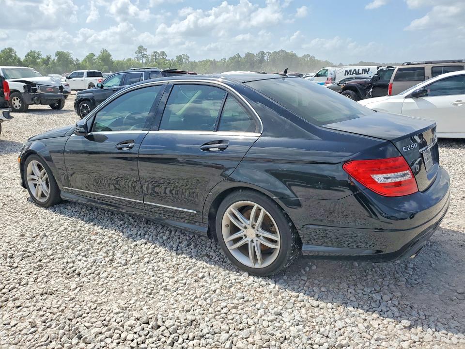Продажа на аукционе авто 2013 Mercedes-benz C, vin: WDDGF4HB2DA769924, номер лота: 58920506