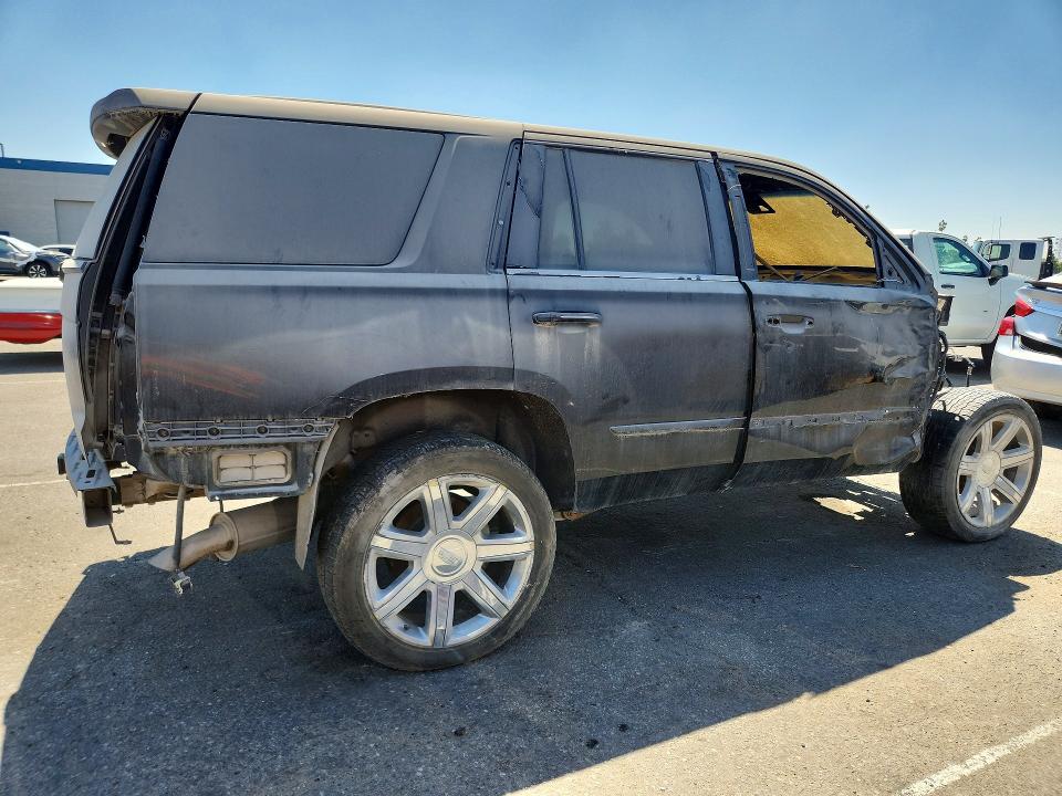 Продажа на аукционе авто 2017 Cadillac Escalade, vin: 1GYS4BKJ3HR199402, номер лота: 58392006