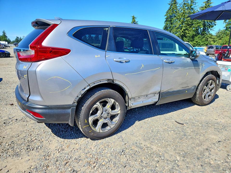 56655246 :رقم المزاد ، 2HKRW2H86JH641086 vin ، 2018 Honda Cr-v مزاد بيع