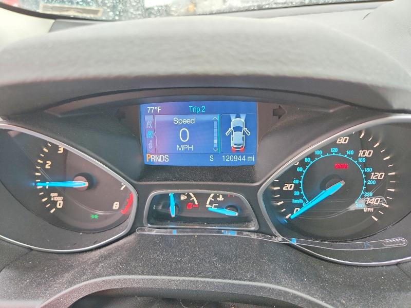 57231636 :رقم المزاد ، 1FMCU0G97FUA93098 vin ، 2015 Ford Escape مزاد بيع