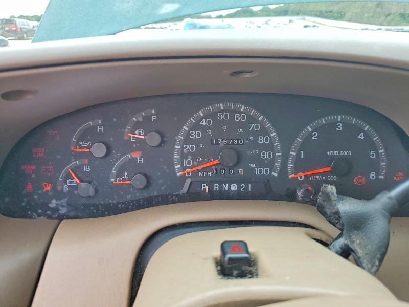 57213646 :رقم المزاد ، 1FMFU18L4WLA08382 vin ، 1998 Ford Expedition مزاد بيع