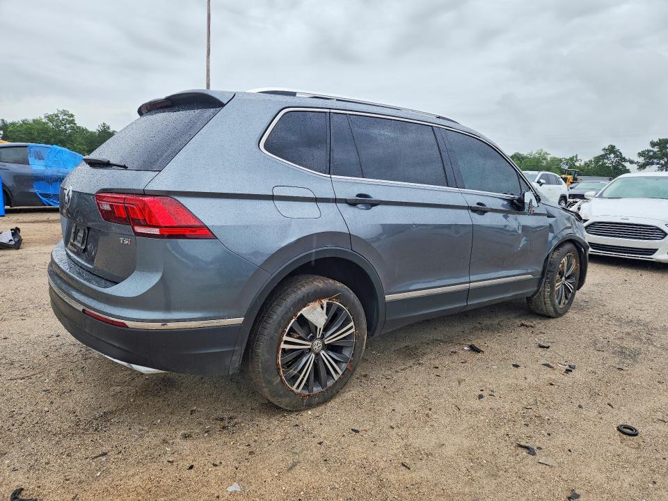 Продажа на аукционе авто 2018 Volkswagen Tiguan, vin: 3VV3B7AX4JM024877, номер лота: 57623646