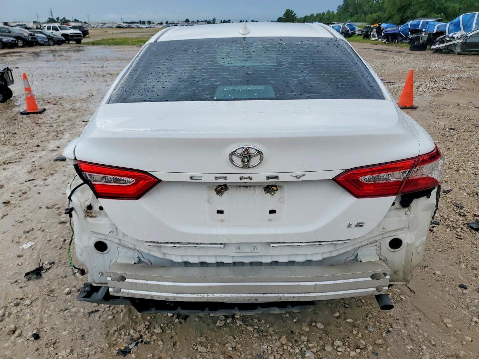2019 Toyota Camry მანქანა იყიდება აუქციონზე, vin: 4T1B11HK4KU695656, აუქციონის ნომერი: 57917206