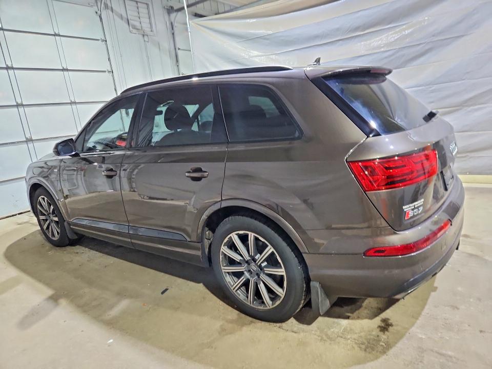 55869326 :رقم المزاد ، WA1VAAF71HD056217 vin ، 2017 Audi Q7 مزاد بيع