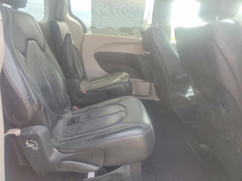 Продаж на аукціоні авто 2017 Chrysler Pacifica, vin: 2C4RC1EG1HR584582, номер лоту: 58701816