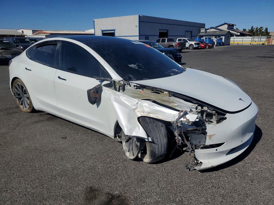 56042406 :رقم المزاد ، 5YJ3E1EB5KF512789 vin ، 2019 Tesla Model 3 مزاد بيع