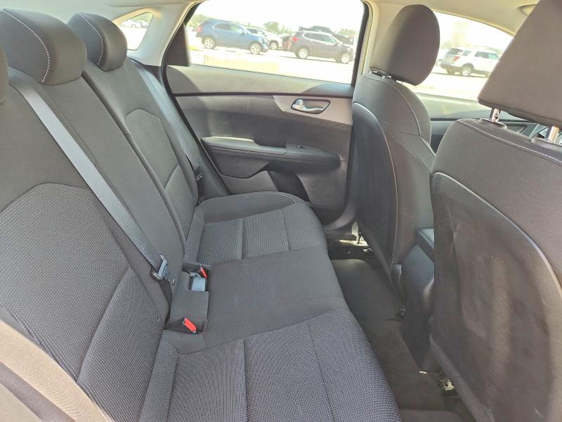 56629636 :رقم المزاد ، 3KPF24ADXLE142414 vin ، 2020 Kia Forte مزاد بيع