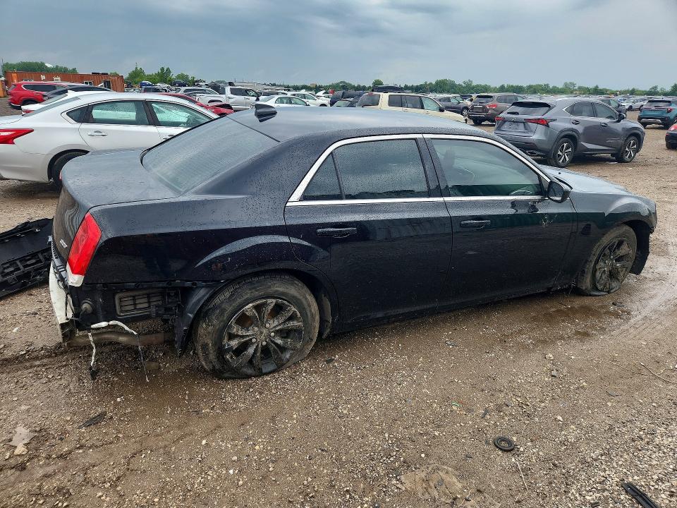 Продаж на аукціоні авто 2015 Chrysler 300, vin: 2C3CCAAG1FH921142, номер лоту: 58601156