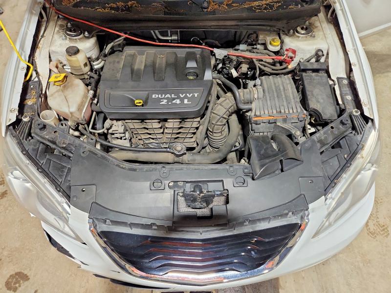 2011 Chrysler 200 მანქანა იყიდება აუქციონზე, vin: 1C3BC1FB4BN618463, აუქციონის ნომერი: 55695776