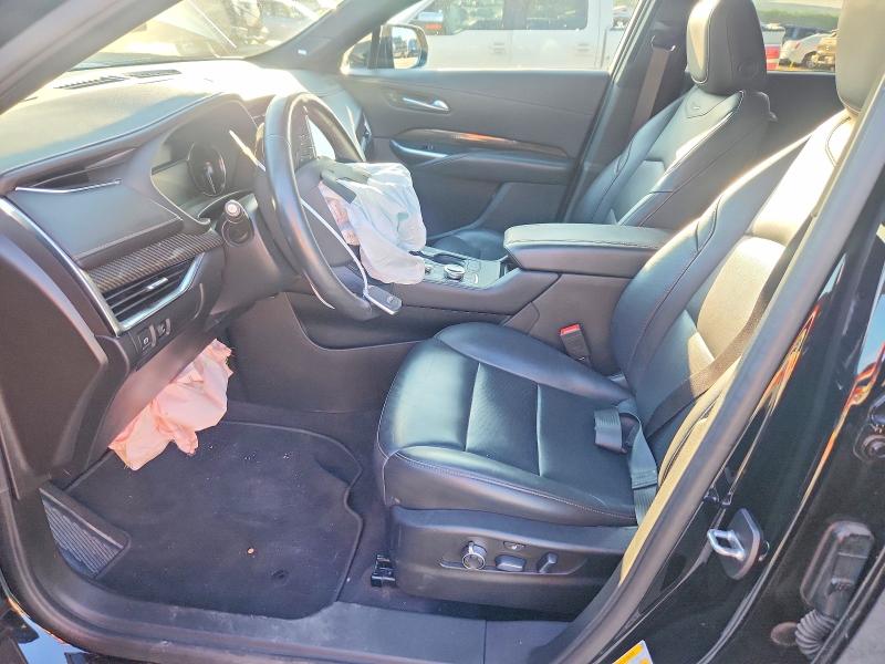 55902696 :رقم المزاد ، 1GYFZER44NF159119 vin ، 2022 Cadillac Xt4 مزاد بيع