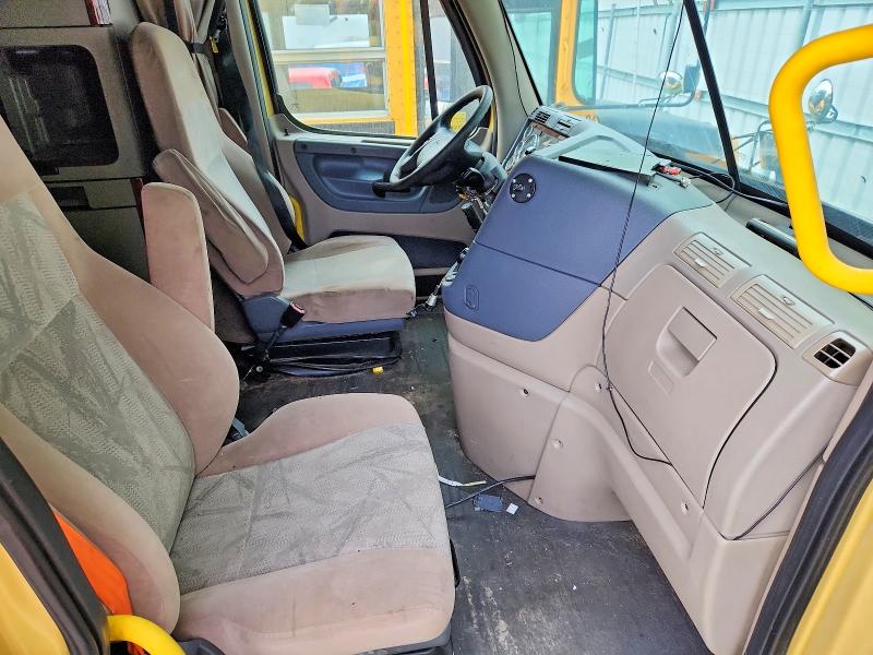 Продаж на аукціоні авто 2018 Freightliner Cascadia, vin: 3AKJGHDV5JDJS2438, номер лоту: 53875646