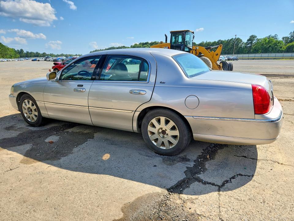 Aukcja sprzedaży 2003 Lincoln Town Car, vin: 1LNHM83W23Y632537, numer aukcji: 56834016