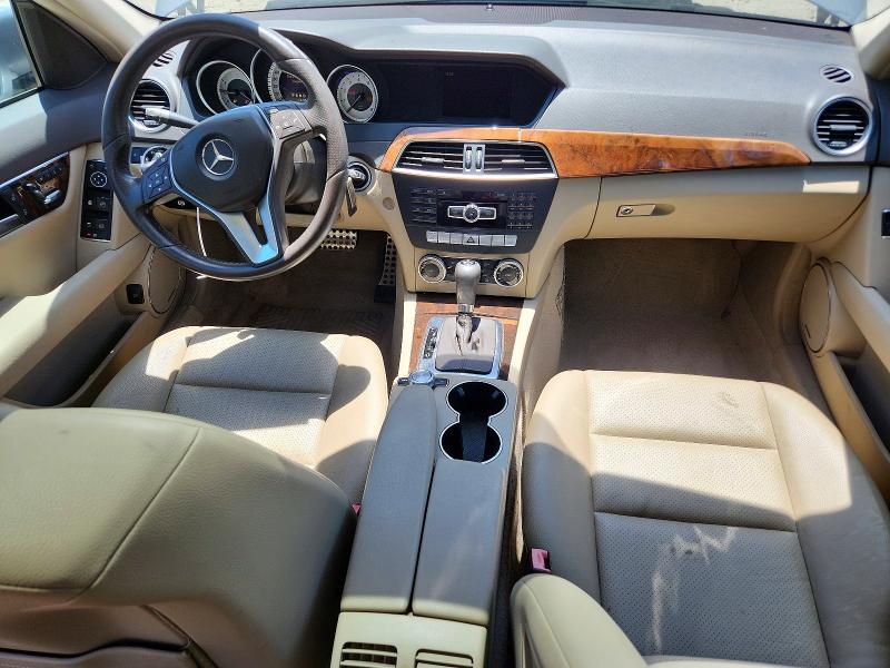 56120196 :رقم المزاد ، WDDGF8BB5CA692027 vin ، 2012 Mercedes-benz C مزاد بيع