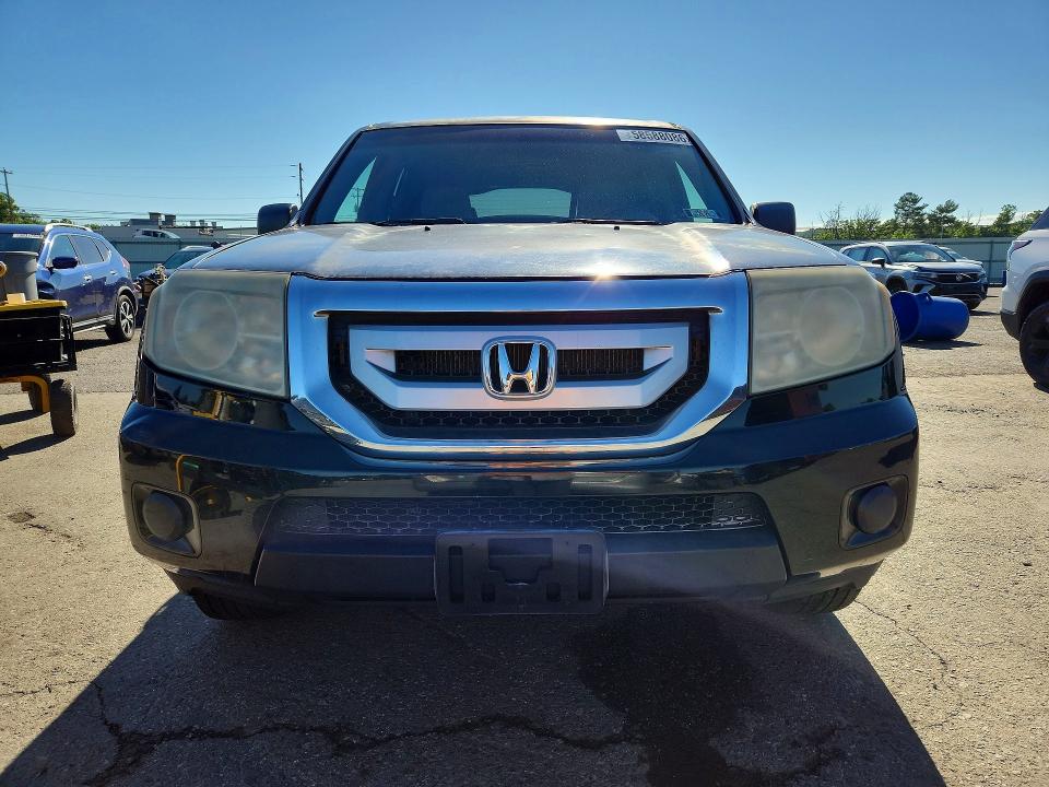 58588086 :رقم المزاد ، 5FNYF4H20BB014435 vin ، 2011 Honda Pilot مزاد بيع