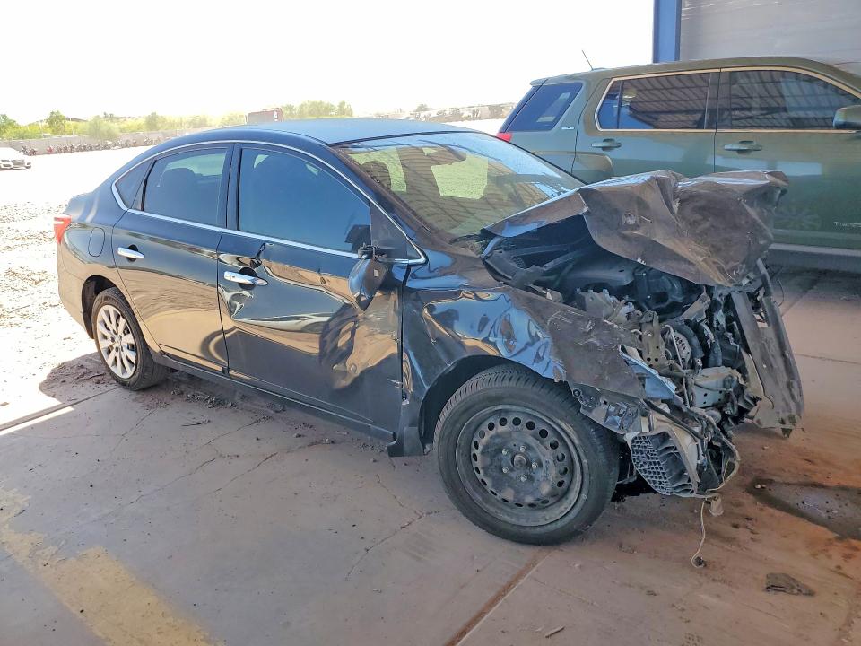 56083116 :رقم المزاد ، 3N1AB7AP5HL710564 vin ، 2017 Nissan Sentra مزاد بيع