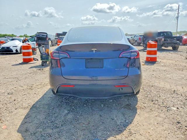 2024 Tesla Model Y მანქანა იყიდება აუქციონზე, vin: 7SAYGDEE9RA275956, აუქციონის ნომერი: 51075696
