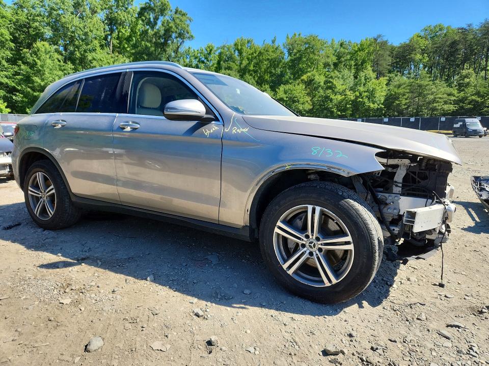 54910316 :رقم المزاد ، W1N0G8DB0LF862943 vin ، 2020 Mercedes-benz Glc مزاد بيع