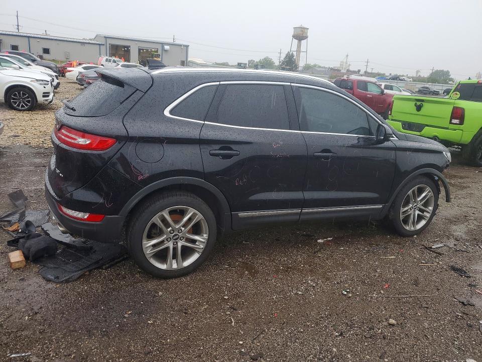 57474526 :رقم المزاد ، 5LMCJ3D92HUL68861 vin ، 2017 Lincoln Mkc مزاد بيع