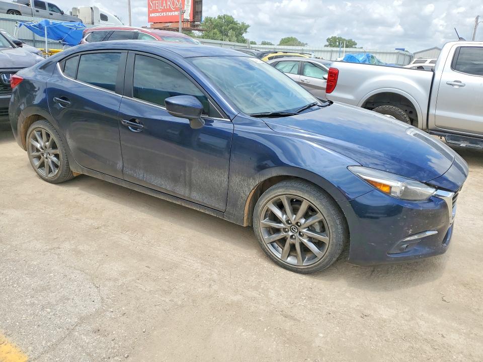 Auction sale of the 2018 Mazda 3, vin: 3MZBN1W31JM253213, lot number: 52916166