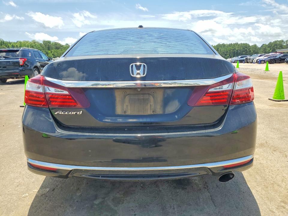 Продажа на аукционе авто 2016 Honda 5500ppg, vin: 1HGCR2F95GA040617, номер лота: 58889256