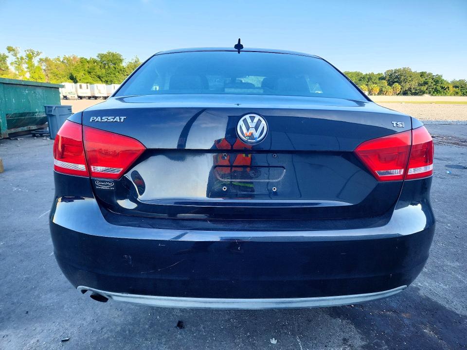 Продажа на аукционе авто 2015 Volkswagen Passat, vin: 1VWAT7A36FC005494, номер лота: 58555086