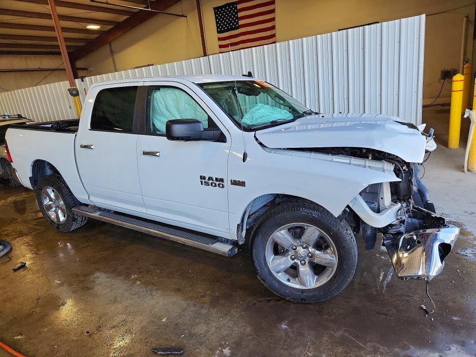 56494236 :رقم المزاد ، 3C6RR7LT8HG660992 vin ، 2017 Ram 1500 مزاد بيع