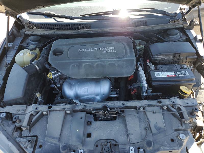 56699646 :رقم المزاد ، 1C3CCCAB1FN711227 vin ، 2015 Chrysler 200 مزاد بيع