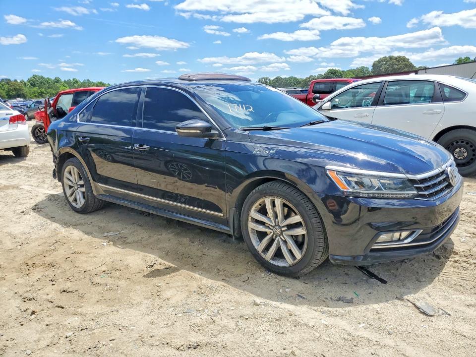 57315446 :رقم المزاد ، 1VWCT7A33HC063476 vin ، 2017 Volkswagen Passat مزاد بيع