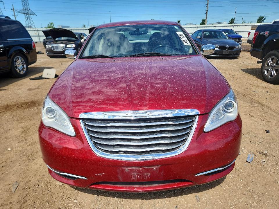 56876066 :رقم المزاد ، 1C3CCBCG5DN504744 vin ، 2013 Chrysler 200 مزاد بيع