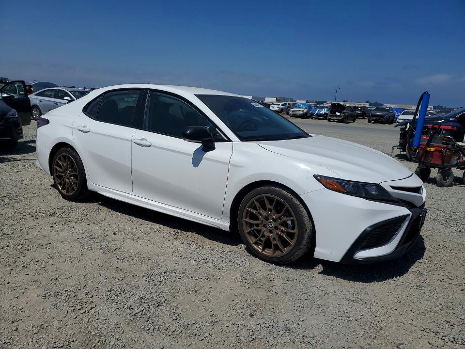 Продажа на аукционе авто 2024 Toyota Camry, vin: 4T1G11AK8RU206704, номер лота: 56629146