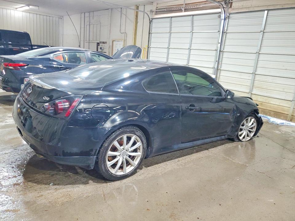 55501526 :رقم المزاد ، JN1CV6EL5FM890259 vin ، 2015 Infiniti Q60 Coupe مزاد بيع