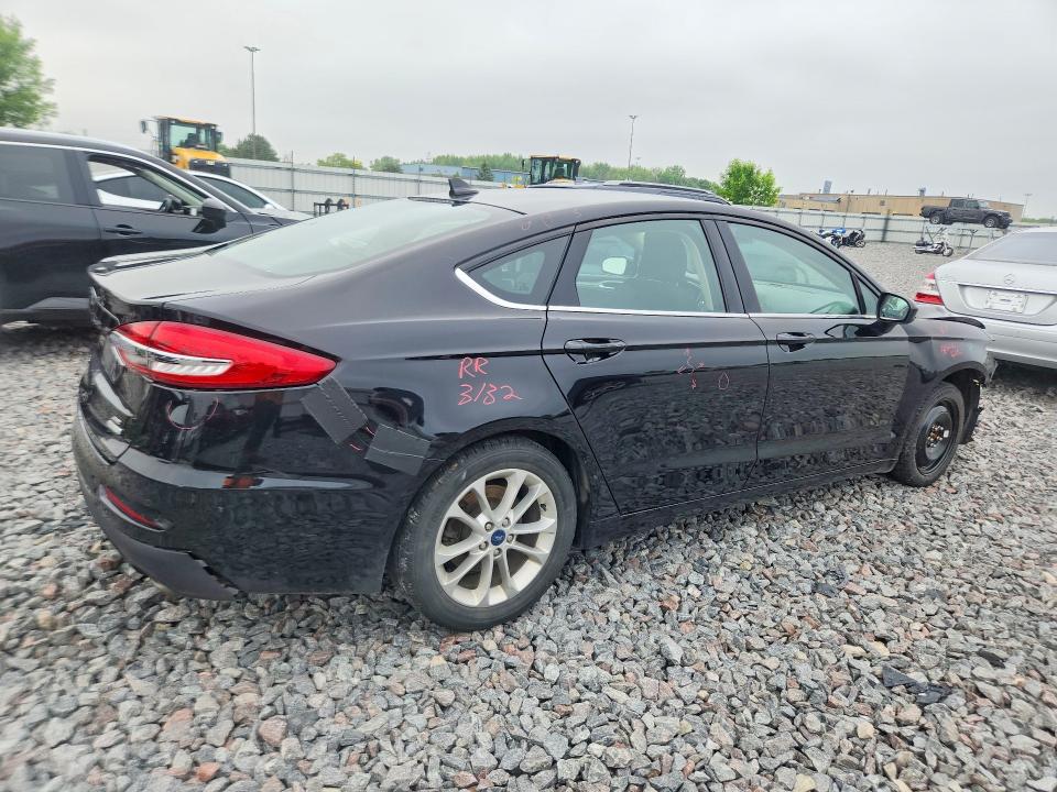 56336796 :رقم المزاد ، 3FA6P0HD0KR186273 vin ، 2019 Ford Fusion مزاد بيع