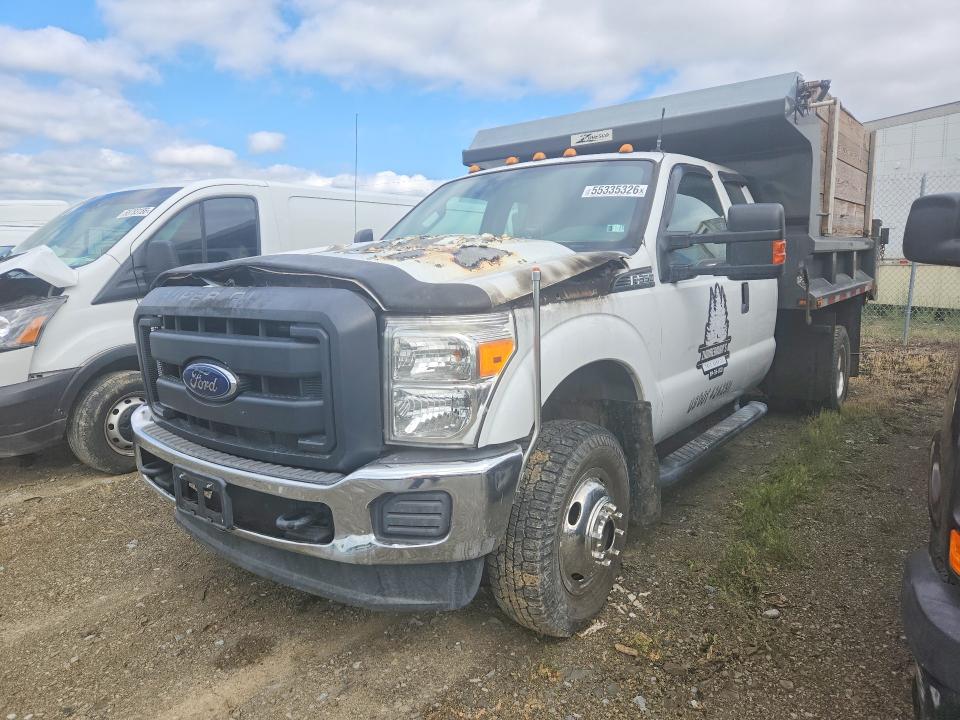 55335326 :رقم المزاد ، 1FD8X3H60FEB96733 vin ، 2015 Ford F350 مزاد بيع