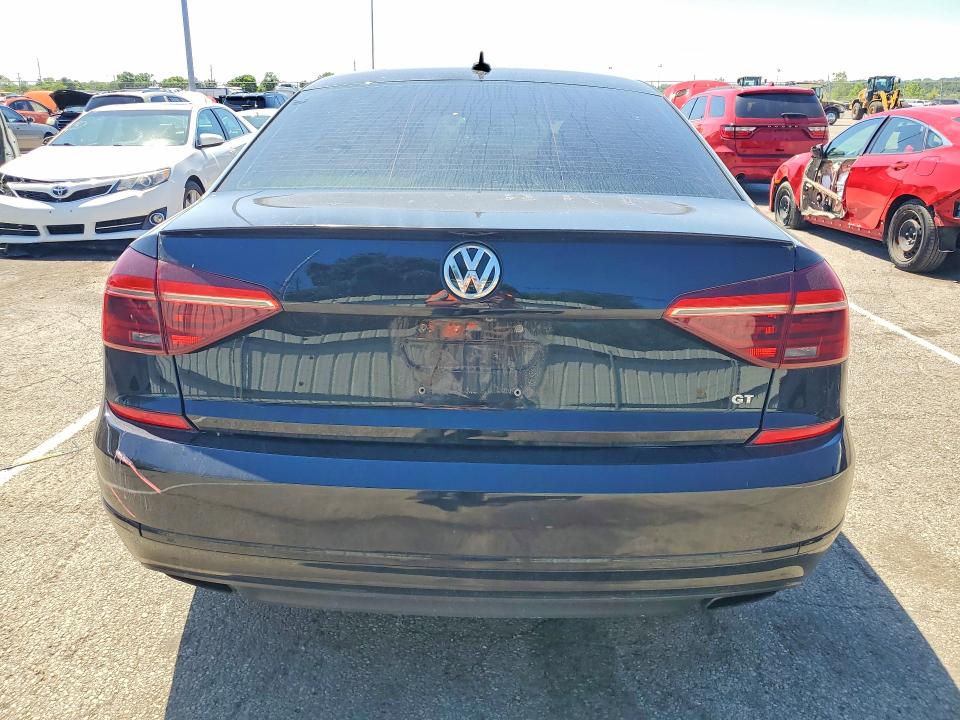2018 Volkswagen Passat მანქანა იყიდება აუქციონზე, vin: 1VWJM7A3XJC038004, აუქციონის ნომერი: 55955756