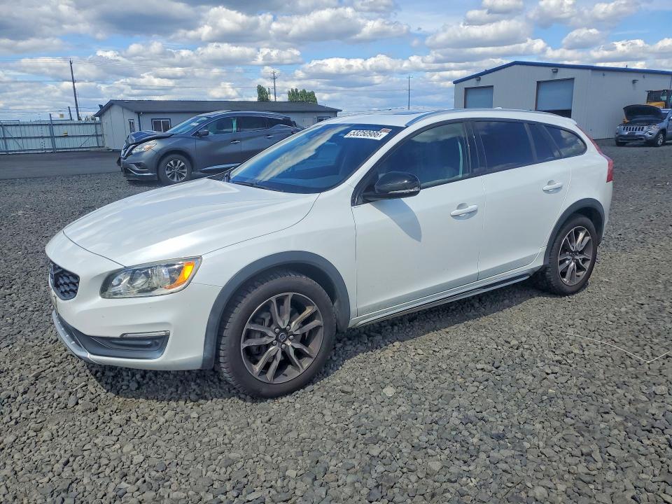 2015 Volvo V60 Cross Country მანქანა იყიდება აუქციონზე, vin: YV4612HK7F1001994, აუქციონის ნომერი: 53250986