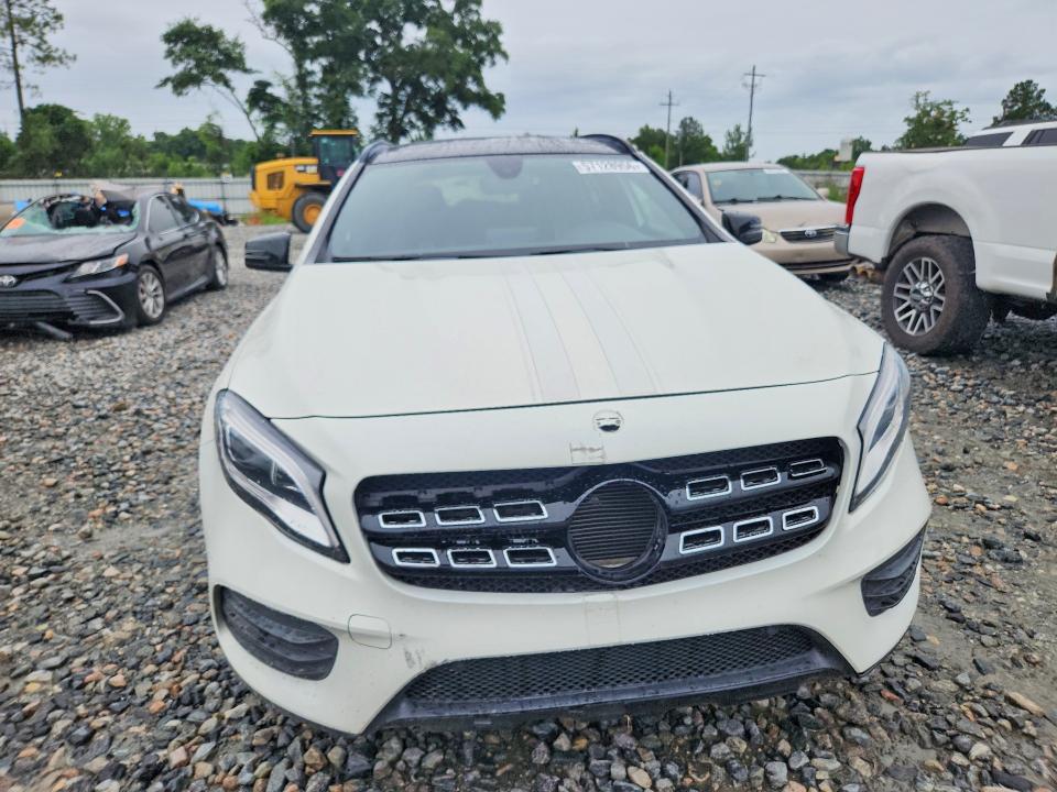 57128956 :رقم المزاد ، WDCTG4GBXJJ381062 vin ، 2018 Mercedes-benz Gla مزاد بيع
