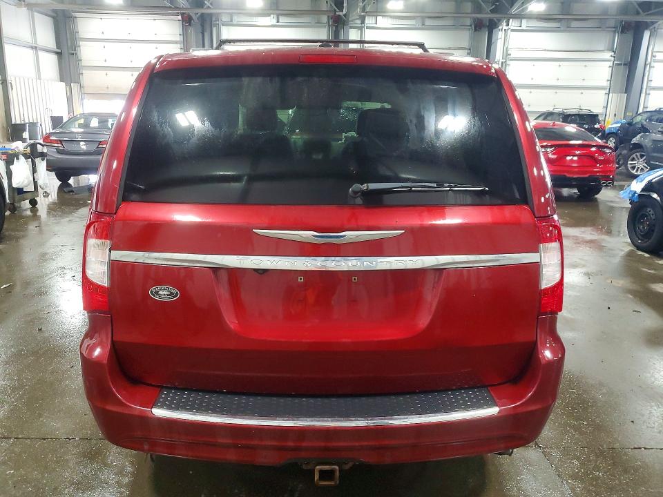 58695326 :رقم المزاد ، 2C4RC1CGXDR756637 vin ، 2013 Chrysler Town & Country مزاد بيع