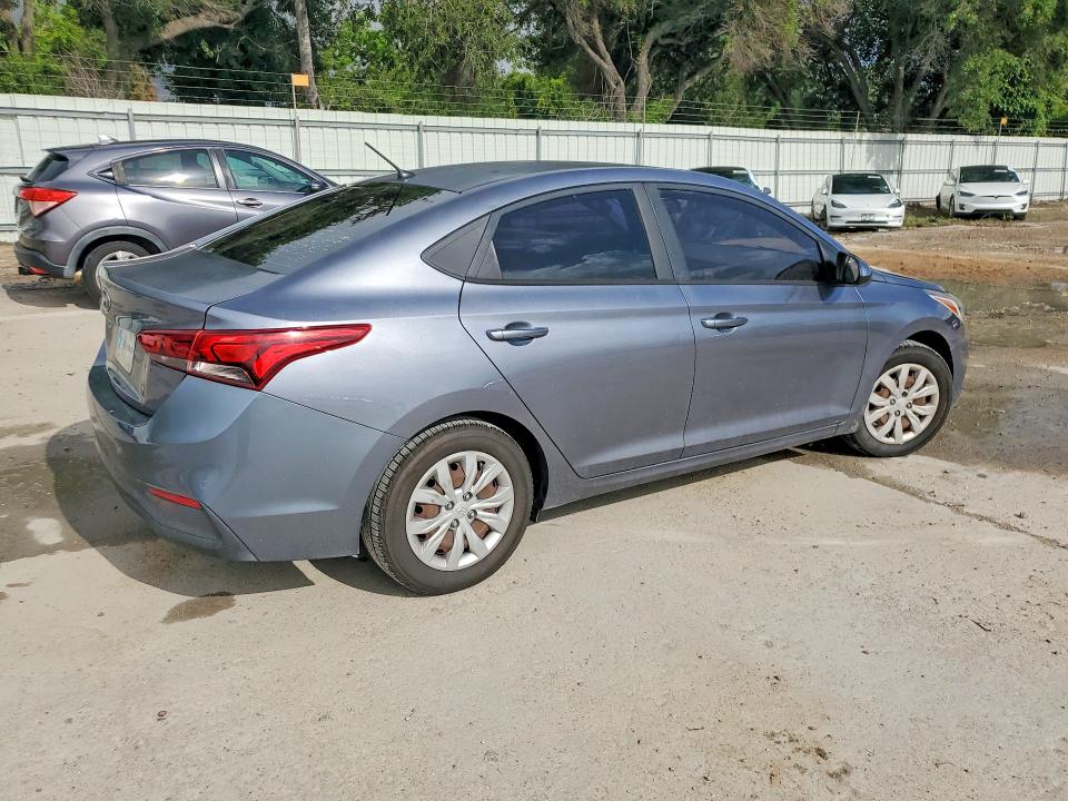 2019 Hyundai Accent მანქანა იყიდება აუქციონზე, vin: 3KPC24A37KE040268, აუქციონის ნომერი: 55815126