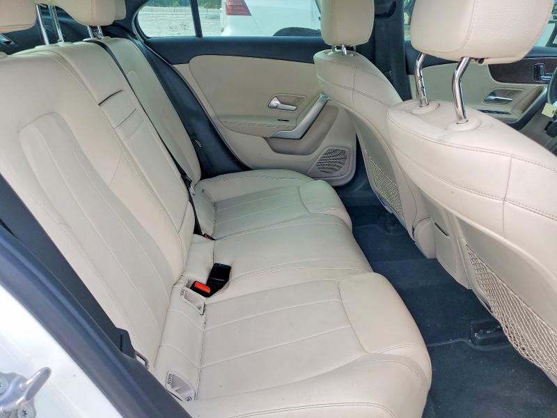 55780326 :رقم المزاد ، WDD3G4EB4KW035429 vin ، 2019 Mercedes-benz A مزاد بيع