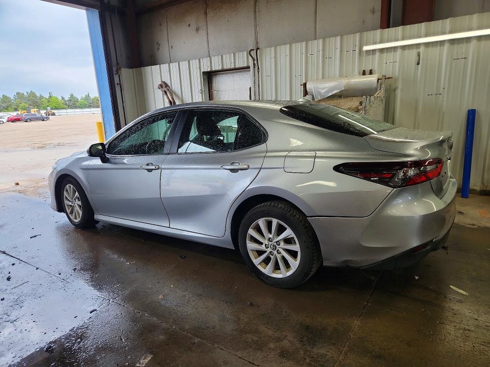2021 Toyota Camry მანქანა იყიდება აუქციონზე, vin: 4T1C11AKXMU613673, აუქციონის ნომერი: 55634806