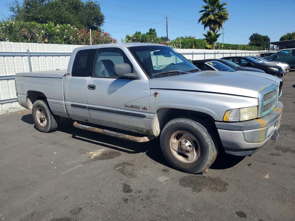 55378886 :رقم المزاد ، 3B7HC13Y51G802381 vin ، 2001 Dodge Ram 1500 مزاد بيع