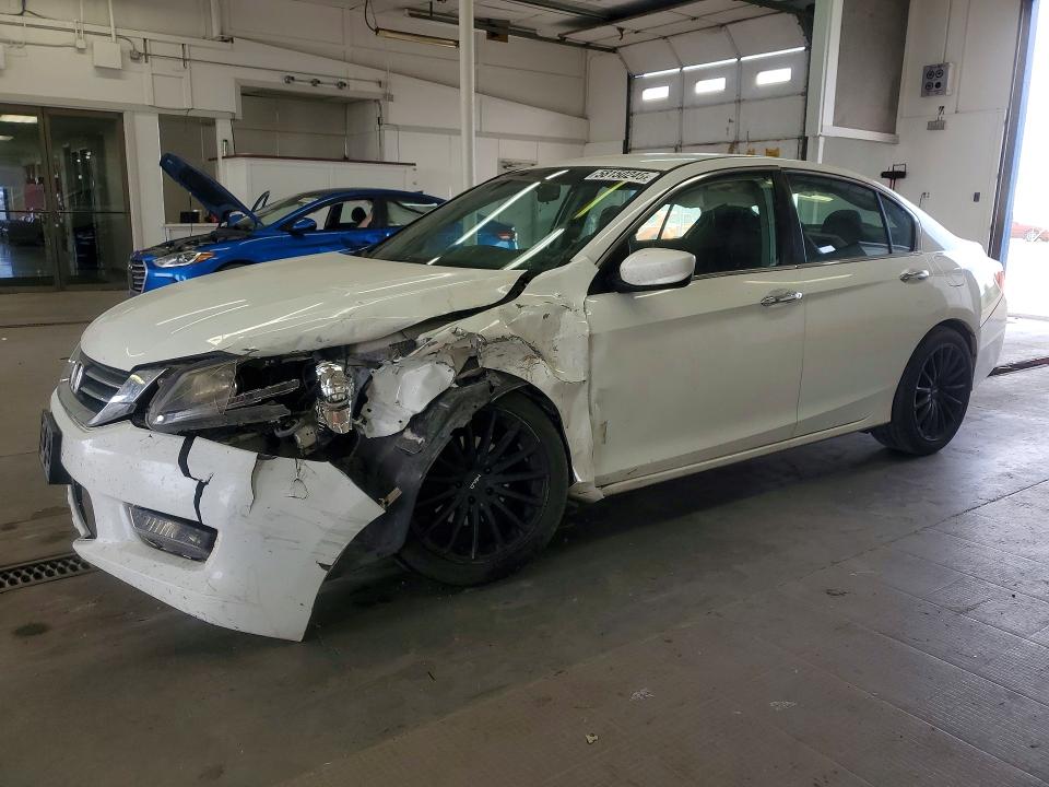 Продажа на аукционе авто 2014 Honda Accord, vin: 1HGCR2F57EA081003, номер лота: 58150246