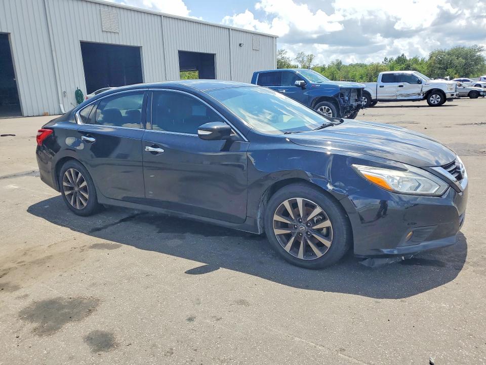 58318836 :رقم المزاد ، 1N4AL3AP7HC186189 vin ، 2017 Nissan Altima مزاد بيع