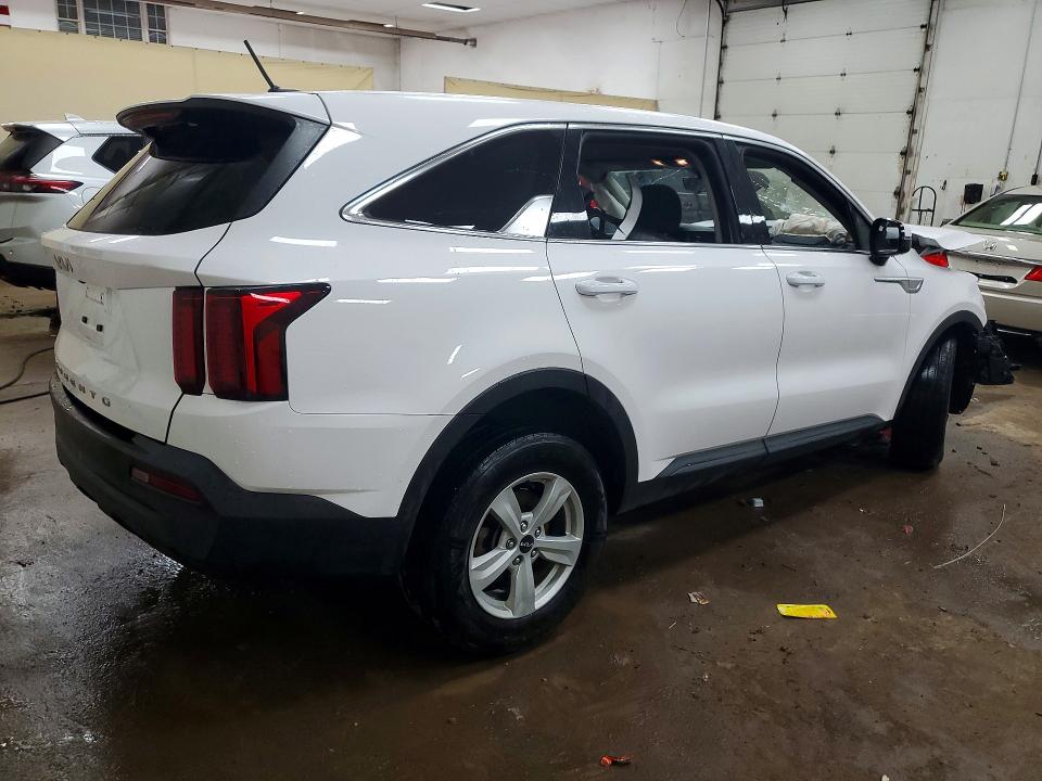 2022 Kia Sorento მანქანა იყიდება აუქციონზე, vin: 5XYRG4LC2NG158003, აუქციონის ნომერი: 56268286