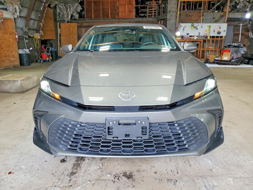 85637595 :رقم المزاد ، 4T1DBADK6SU505092 vin ، 2025 Toyota Camry مزاد بيع