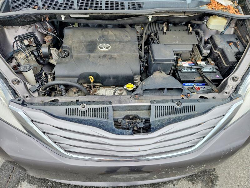 58311096 :رقم المزاد ، 5TDYK3DC7FS683484 vin ، 2015 Toyota Sienna مزاد بيع